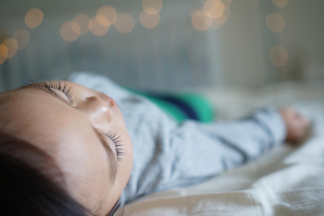 幼児のアトピーに効果的な保湿剤の塗り方のコツは？